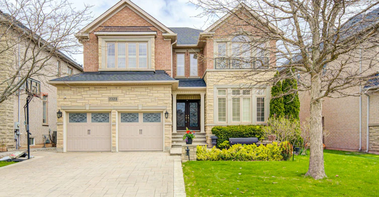 2323 Awenda Drive, Oakville, ON, L6H 7J7
