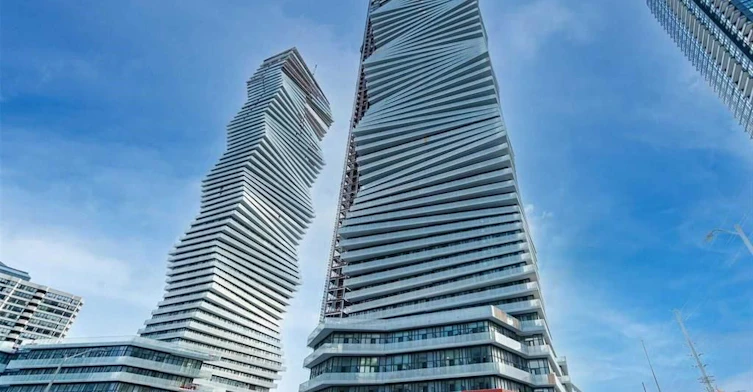 5612-3900 Confederation Parkway, Mississauga, ON, L5B 0M3