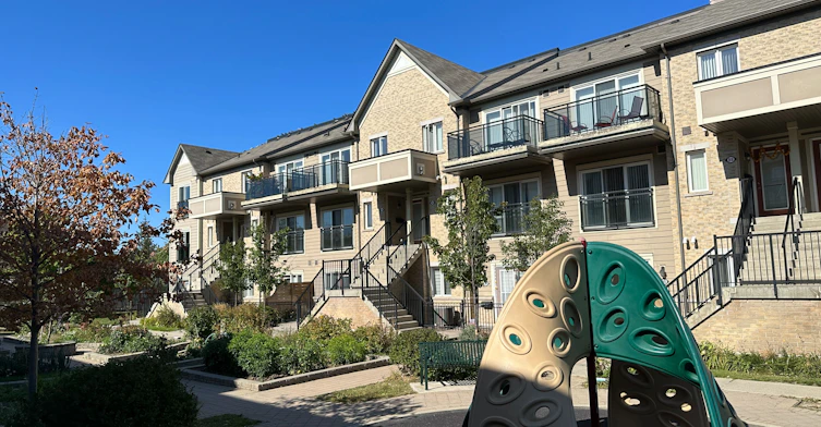 98-2891 Rio Court, Mississauga, ON, L5M 0S3 - 2