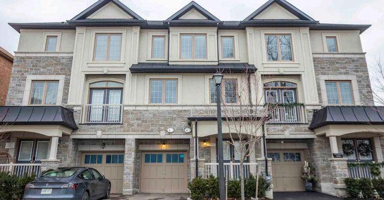 1983 Oana Drive, Mississauga, ON, L5J 0A4 - 2