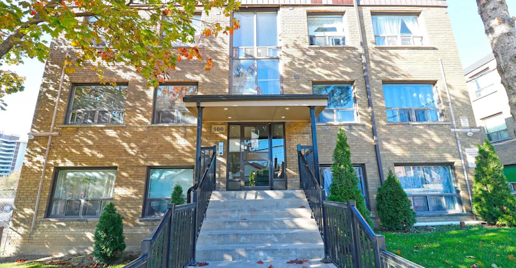 102-500 Gilbert Avenue, Toronto, ON, M6E 4X5