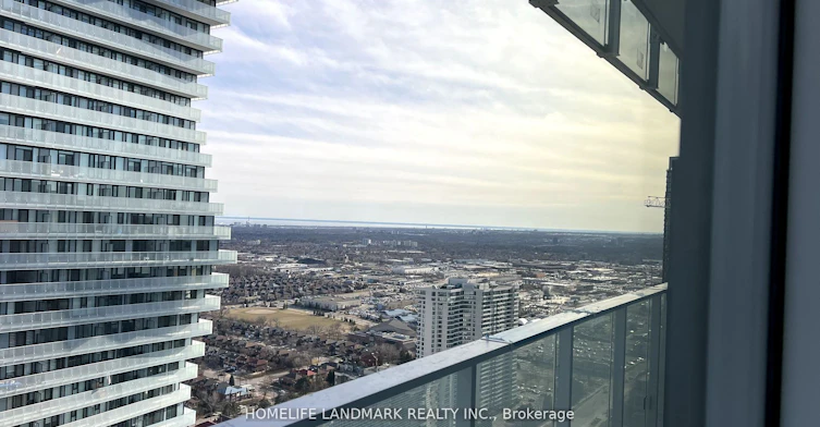 3503-3900 Confederation Parkway, Mississauga, ON, L5B 0M3