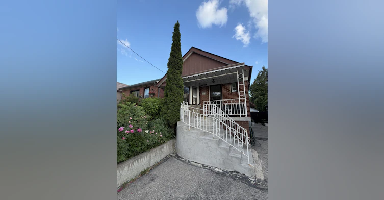 131 Cameron Avenue, Toronto, ON, M6M 1R6