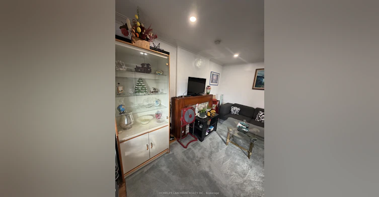 131 Cameron Avenue, Toronto, ON, M6M 1R6 - 3