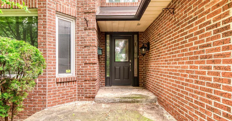 67 Cudmore Road, Oakville, ON, L6L 2Y4 - 2