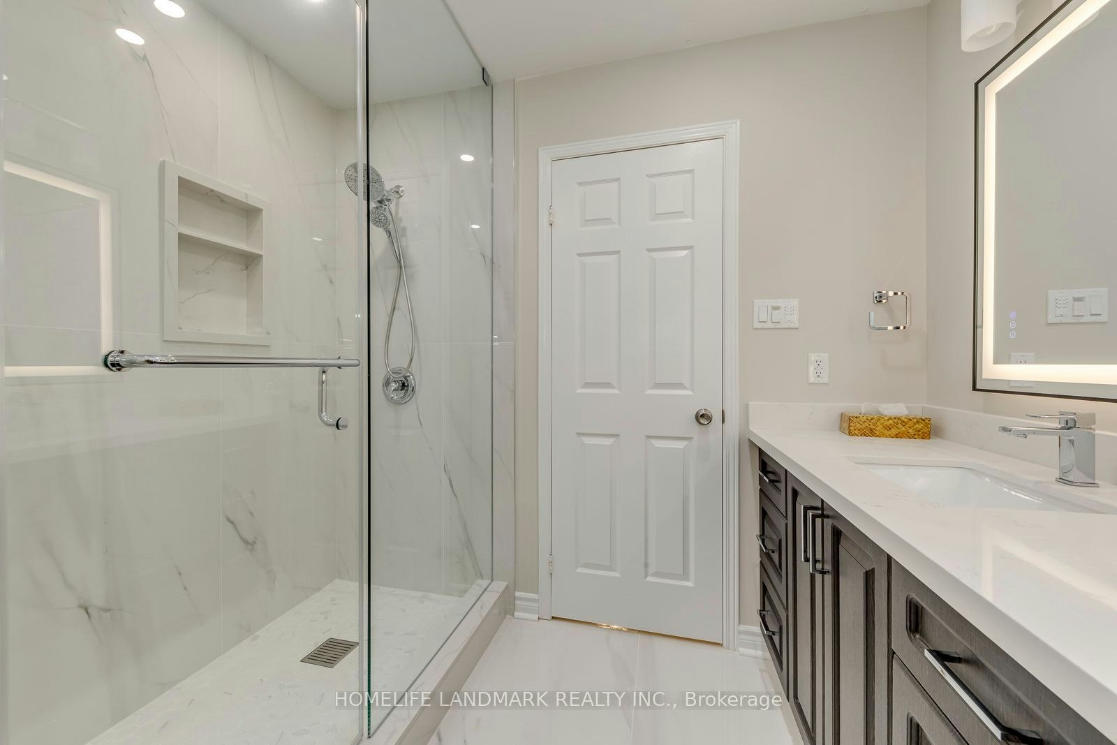 67 Cudmore Road, Oakville, ON, L6L 2Y4 - 32