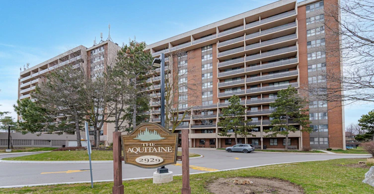709-2929 Aquitaine Avenue, Mississauga, ON, L5N 2C7