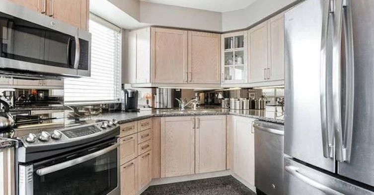 814-2111 Lake Shore Boulevard W, Toronto, ON, M8V 1A1 - 8
