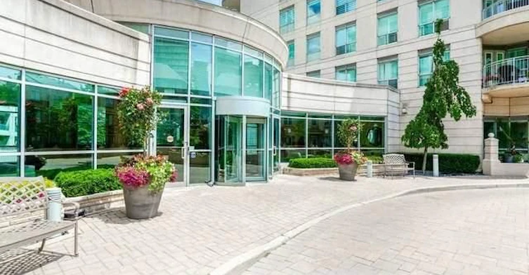814-2111 Lake Shore Boulevard W, Toronto, ON, M8V 1A1