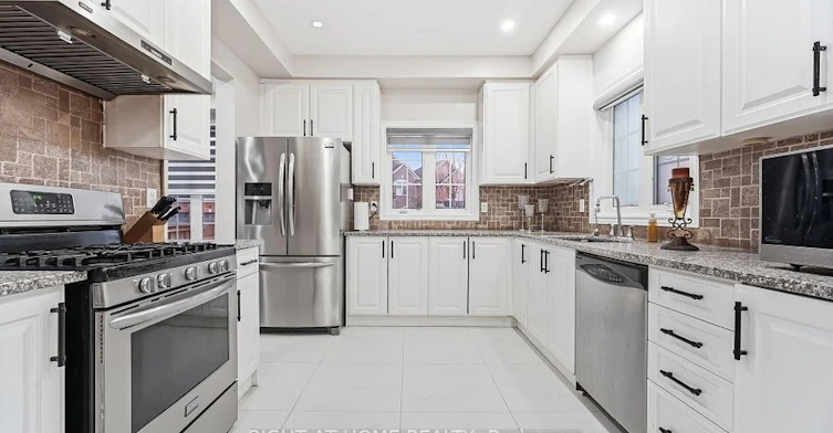 Upper Unit-29 Laurentide Crescent, Brampton, ON, L6P 1Y3 - 7