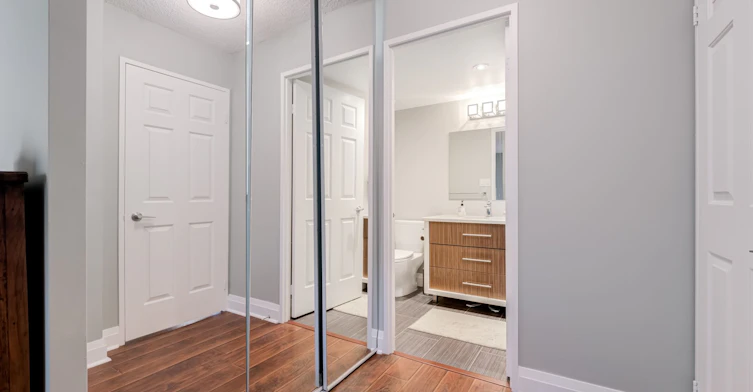 329-22 Southport Street, Toronto, ON, M6S 4Y9 - 11