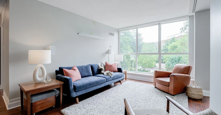 329-22 Southport Street, Toronto, ON, M6S 4Y9