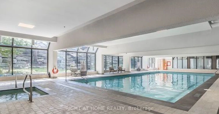329-22 Southport Street, Toronto, ON, M6S 4Y9 - 21