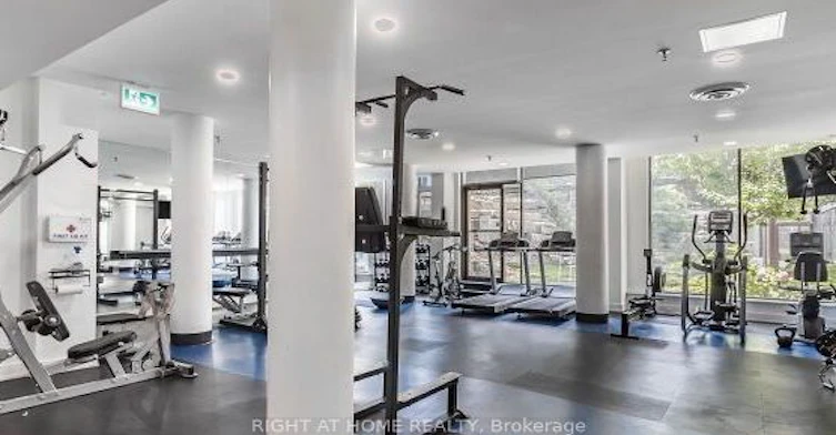 329-22 Southport Street, Toronto, ON, M6S 4Y9 - 23