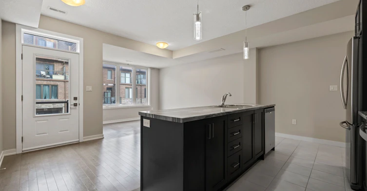 56-445 Ontario Street S, Milton, ON, L9T 9K4 - 7