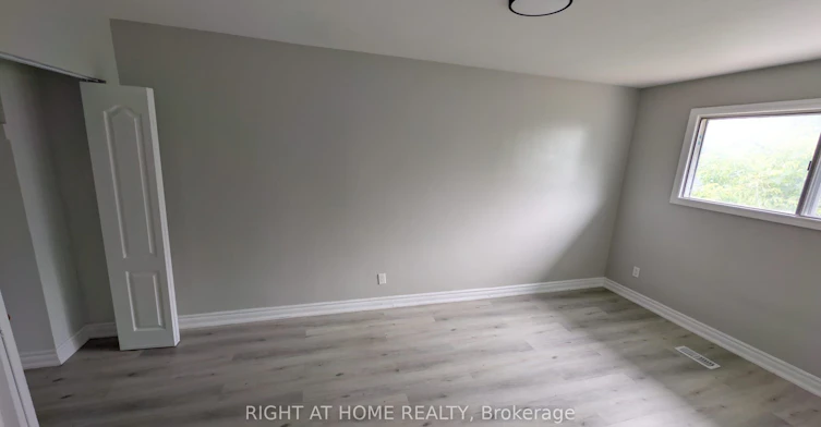 Main-68 Elnathan Crescent, Toronto, ON, M9L 2G1 - 7