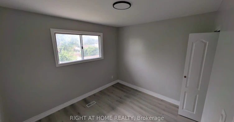 Main-68 Elnathan Crescent, Toronto, ON, M9L 2G1 - 6