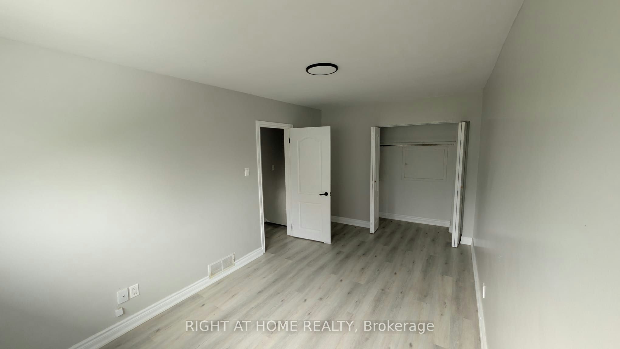 Main-68 Elnathan Crescent, Toronto, ON, M9L 2G1 - 8