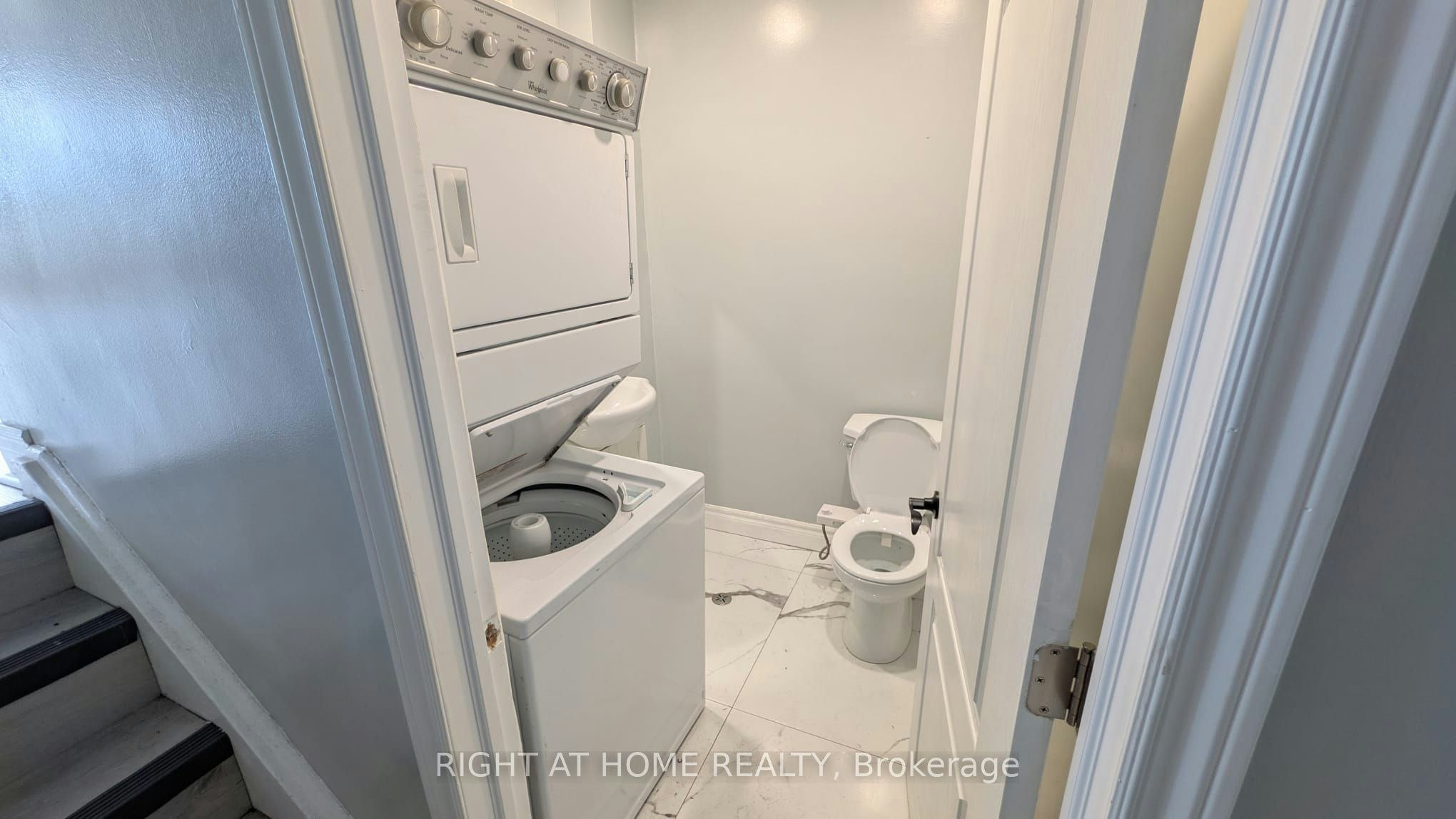 Main-68 Elnathan Crescent, Toronto, ON, M9L 2G1 - 9