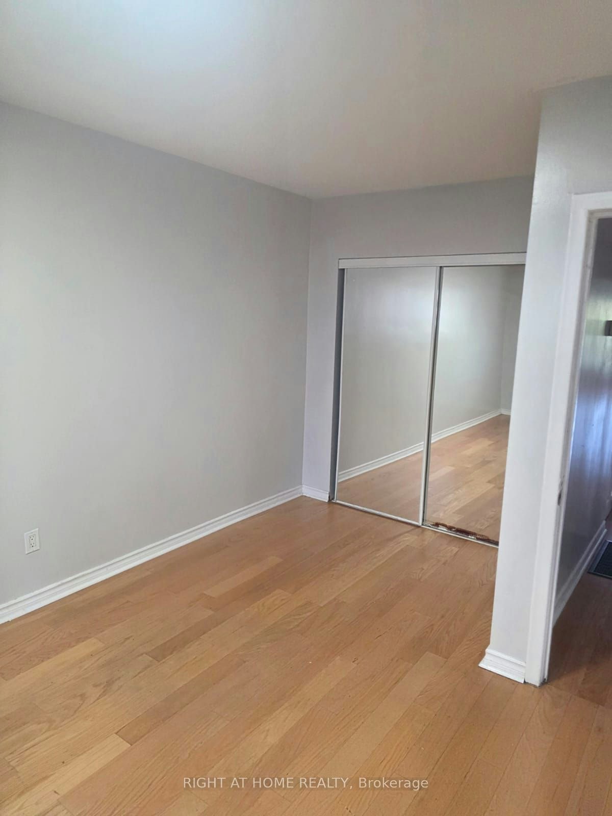 Main Floor-34 Goldsboro Road, Toronto, ON, M9L 1A7 - 3