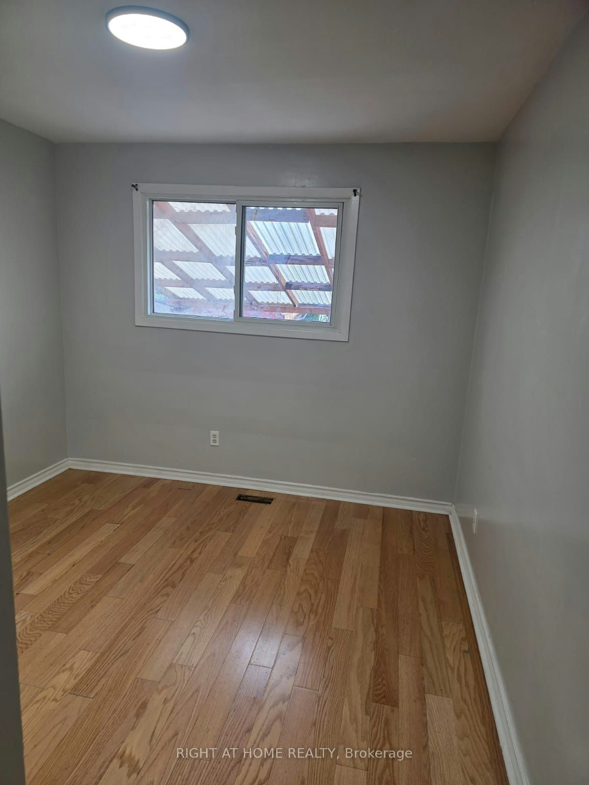 Main Floor-34 Goldsboro Road, Toronto, ON, M9L 1A7 - 4