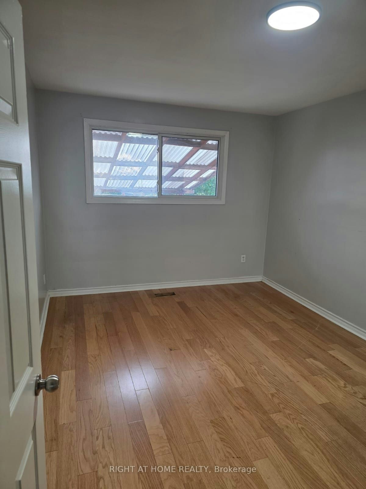 Main Floor-34 Goldsboro Road, Toronto, ON, M9L 1A7 - 11