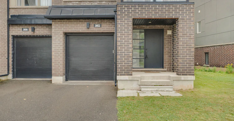 3052 Postridge Drive, Oakville, ON, L6H 0R6 - 4