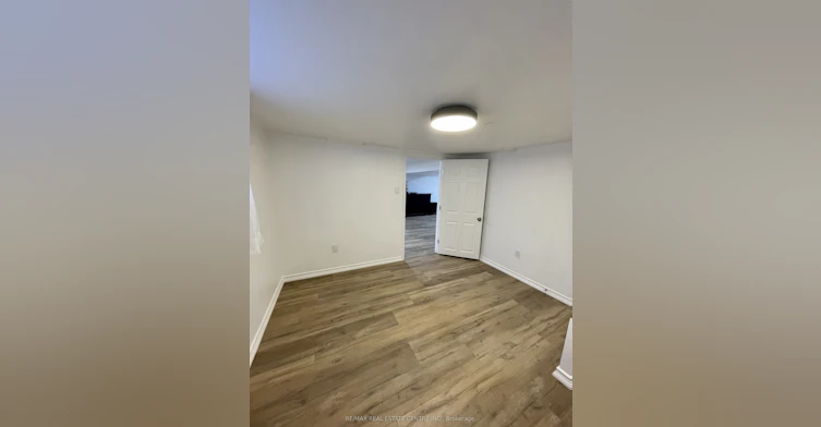 24 Smithwood Drive, Toronto, ON, M9B 4R8 - 10