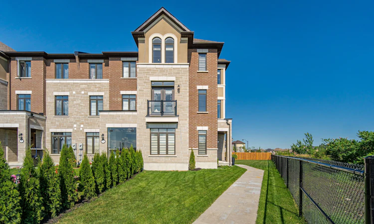 299 Inspire Boulevard NE