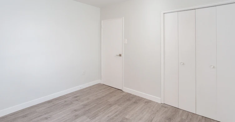 504-371 Lakeshore Road W, Mississauga, ON, L5H 1H4 - 8