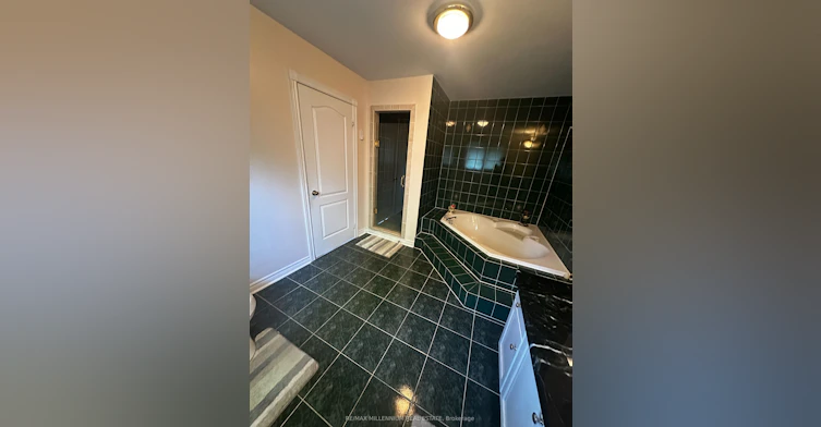 UPPER-3091 Eden Oak Crescent, Mississauga, ON, L5L 5V2 - 25