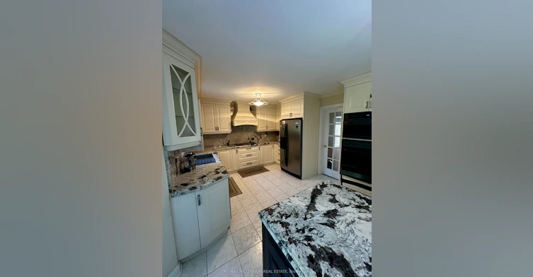 UPPER-3091 Eden Oak Crescent, Mississauga, ON, L5L 5V2 - 6