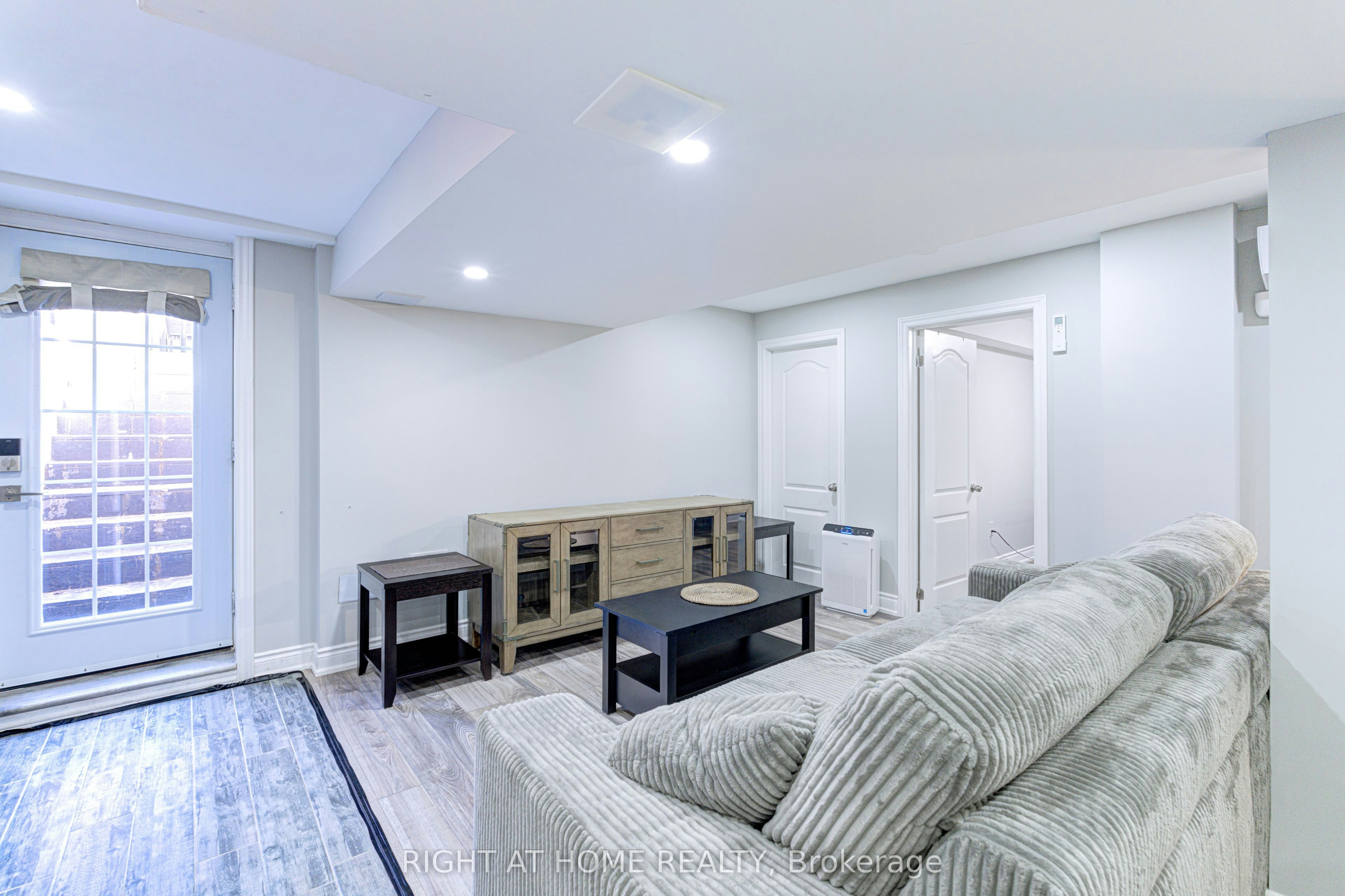 Bsmnt-7217 Terragar Boulevard, Mississauga, ON, L5N 7L9 - 5