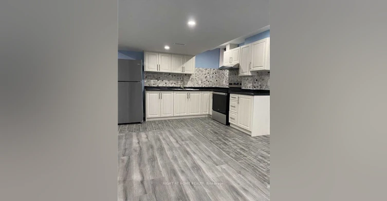 7217 (Basement) Terragar Boulevard, Mississauga, ON, L5N 7L9 - 2
