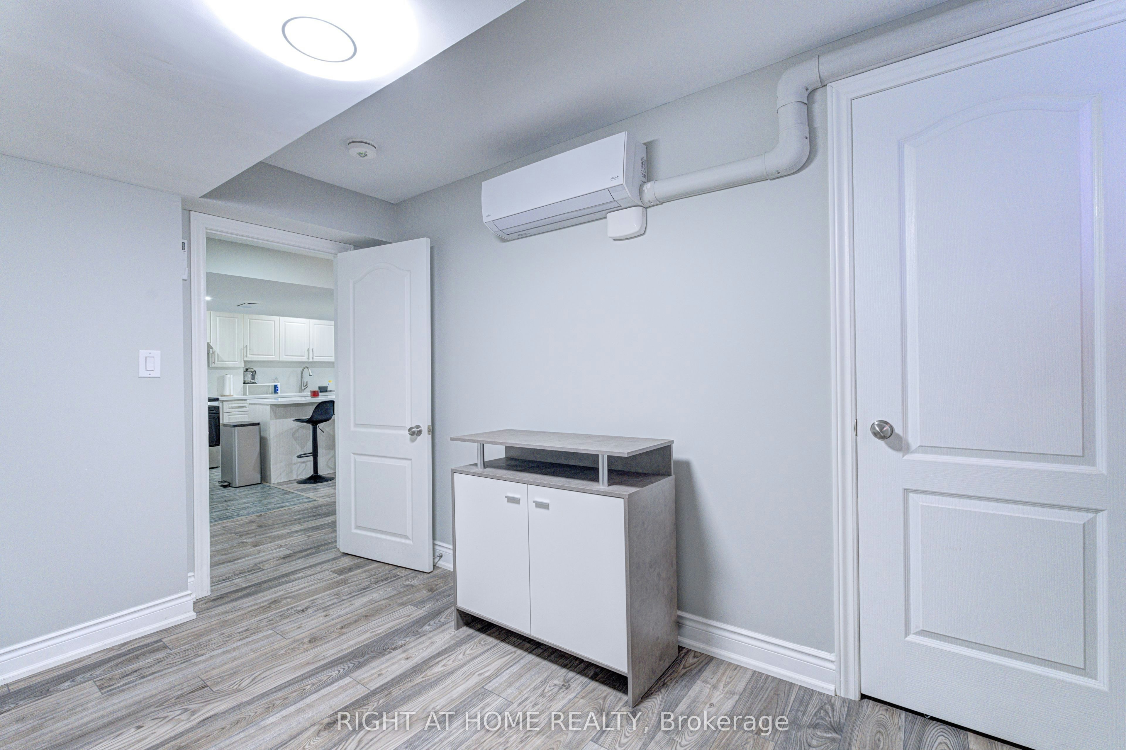 Bsmnt-7217 Terragar Boulevard, Mississauga, ON, L5N 7L9 - 15