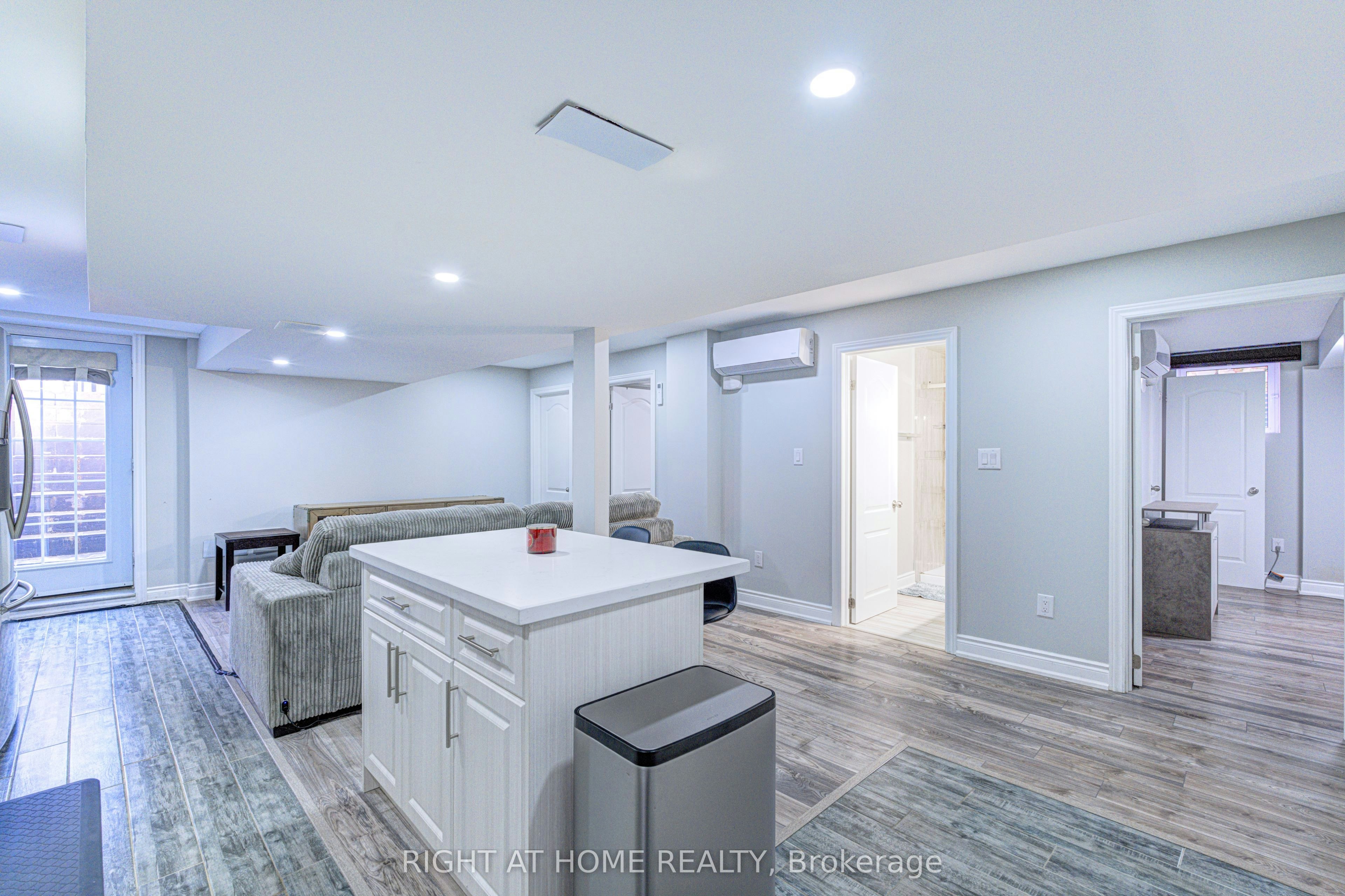 Bsmnt-7217 Terragar Boulevard, Mississauga, ON, L5N 7L9 - 9