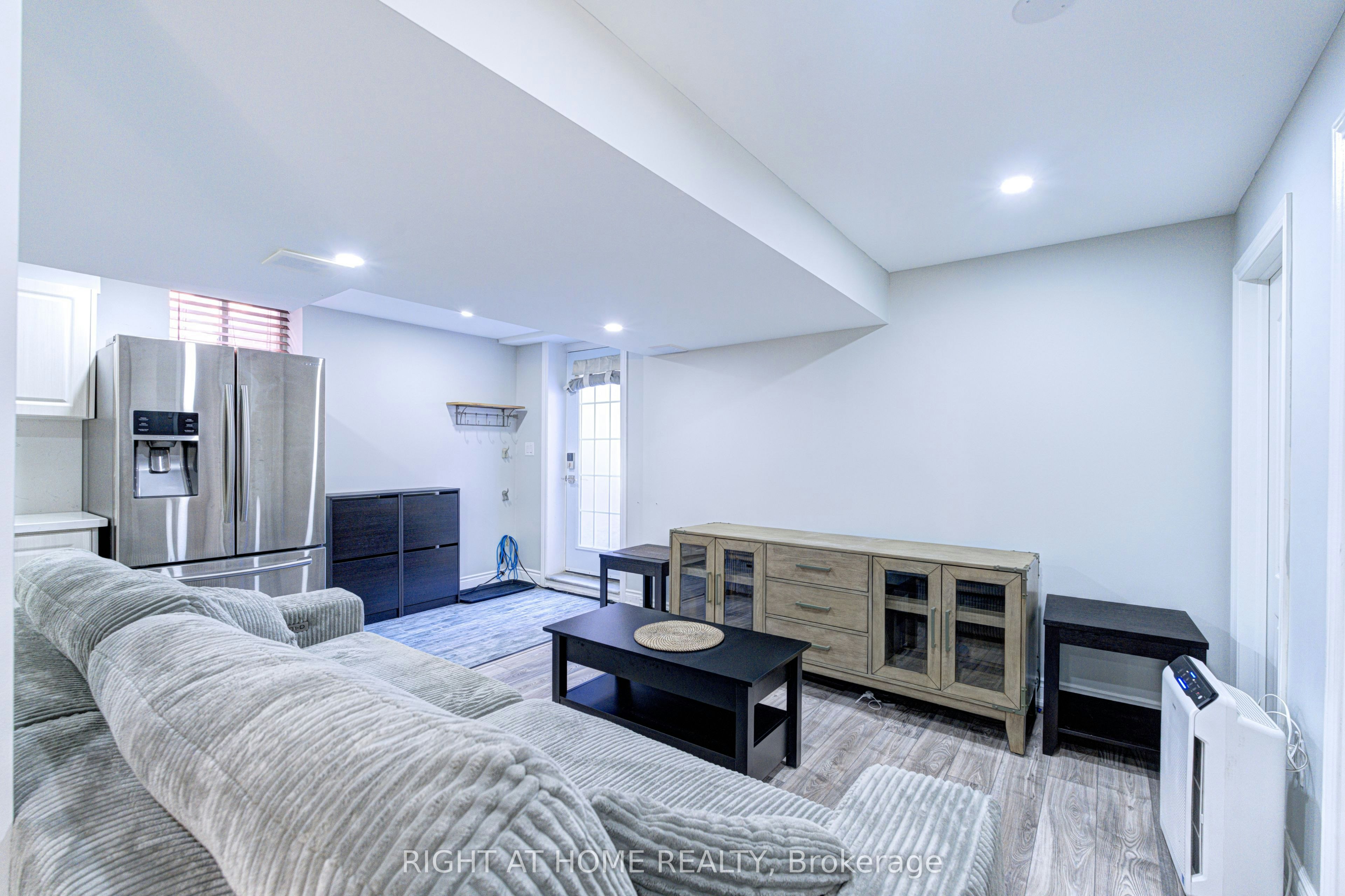 Bsmnt-7217 Terragar Boulevard, Mississauga, ON, L5N 7L9 - 4