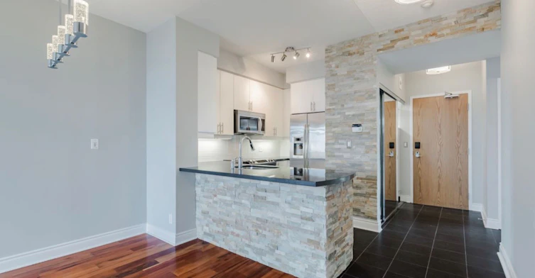 LPH07-1900 Lake Shore Boulevard W, Toronto, ON, M6S 1A4 - 2