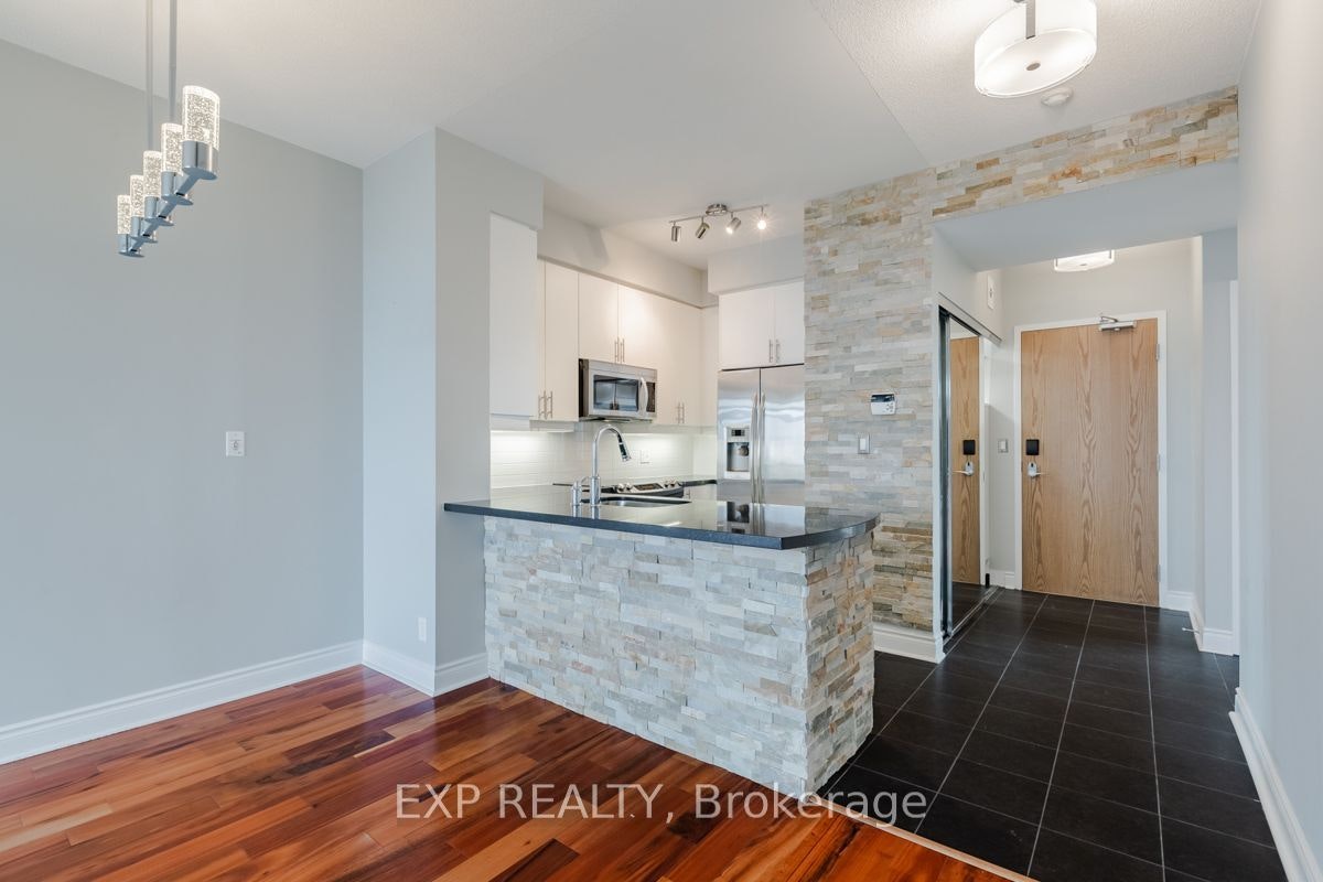 LPH07-1900 Lake Shore Boulevard W, Toronto, ON, M6S 1A4 - 4