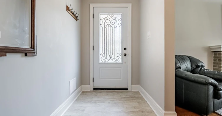 44 Saybrook Avenue, Toronto, ON, M8Z 2V4 - 3