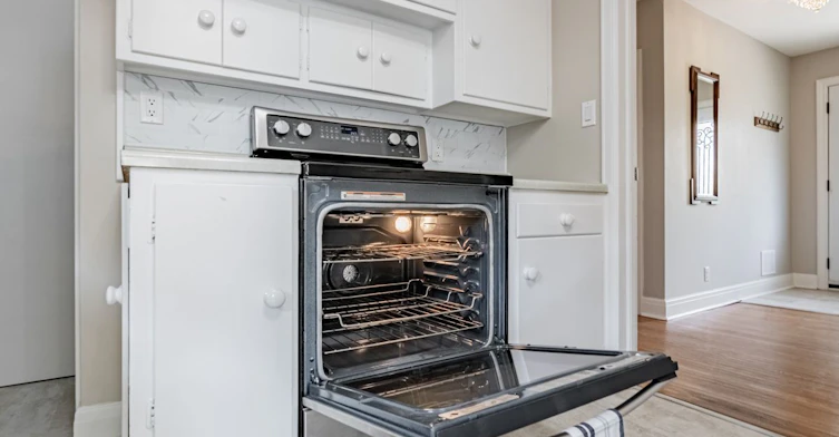 44 Saybrook Avenue, Toronto, ON, M8Z 2V4 - 18