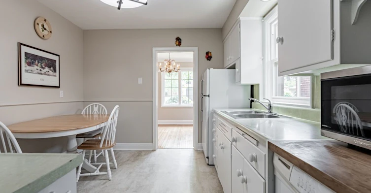 44 Saybrook Avenue, Toronto, ON, M8Z 2V4 - 11