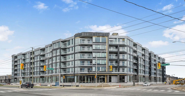 607-2501 Saw Whet Boulevard, Oakville, ON, L6M 5N2