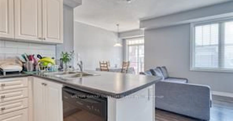 204-272 Georgian Drive, Oakville, ON, L6H 0K4 - 5