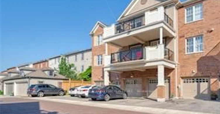 204-272 Georgian Drive, Oakville, ON, L6H 0K4 - 13