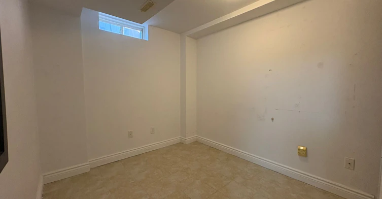 BSMT-11 Norman Wesley Way, Toronto, ON, M3M 3H3 - 5