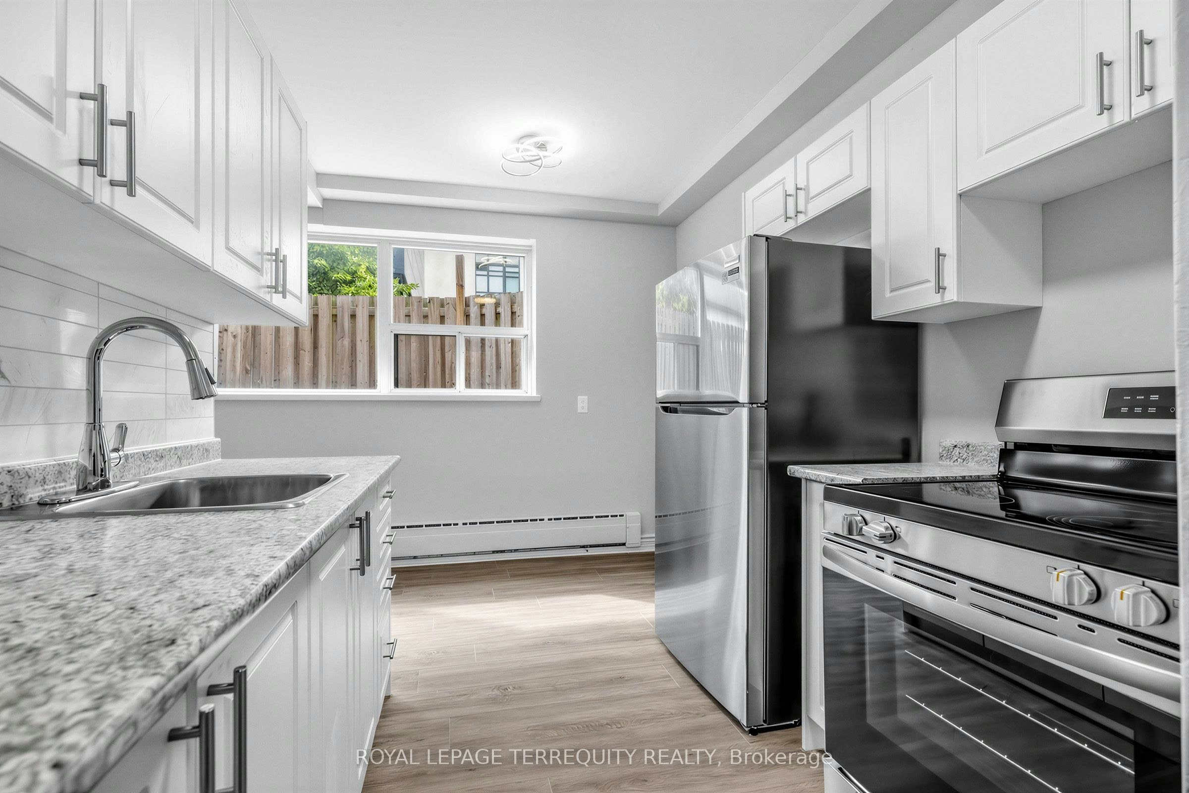 3-2548 Keele Street, Toronto, ON, M6L 2N8 - 3