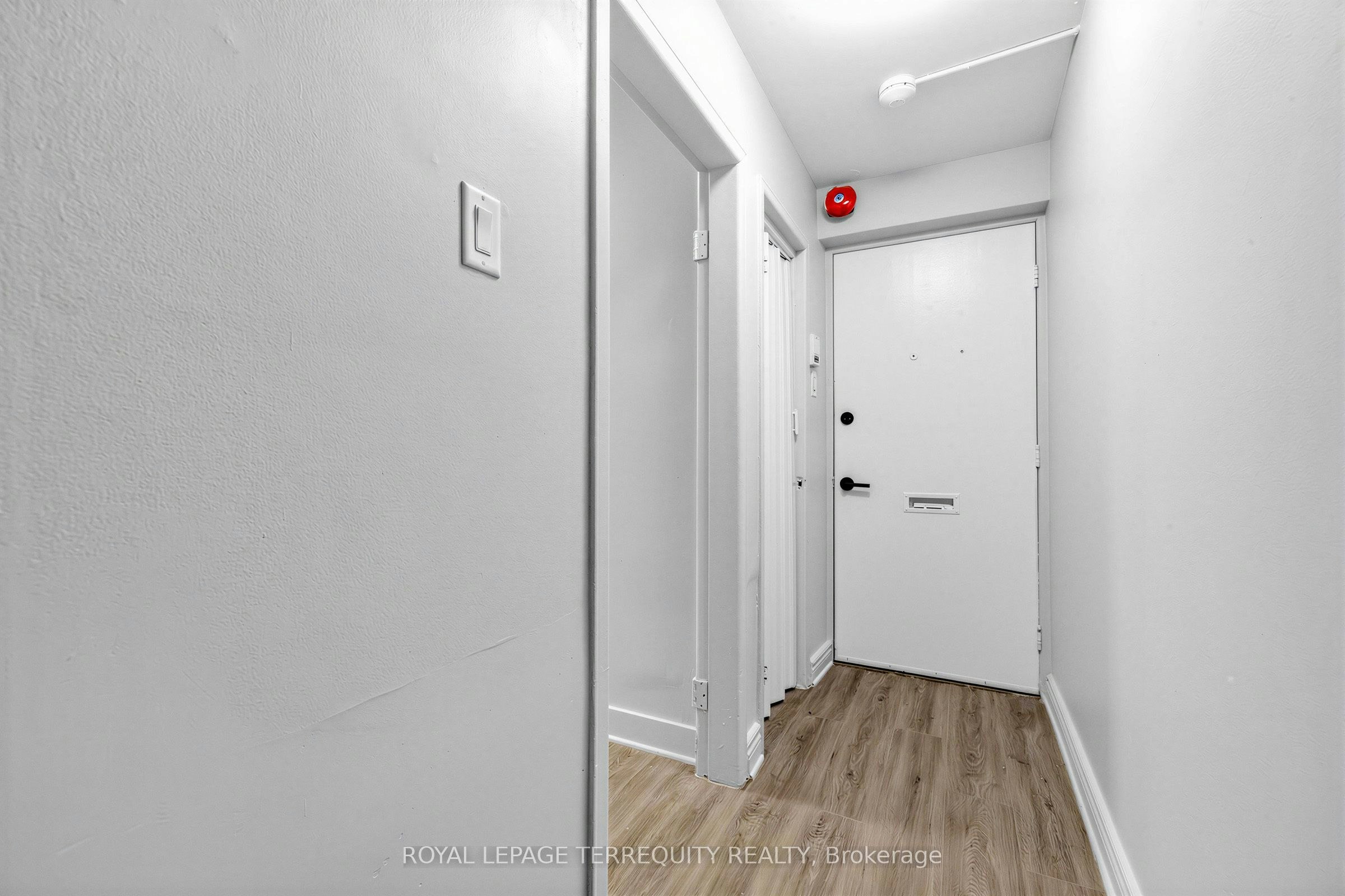 3-2548 Keele Street, Toronto, ON, M6L 2N8 - 5