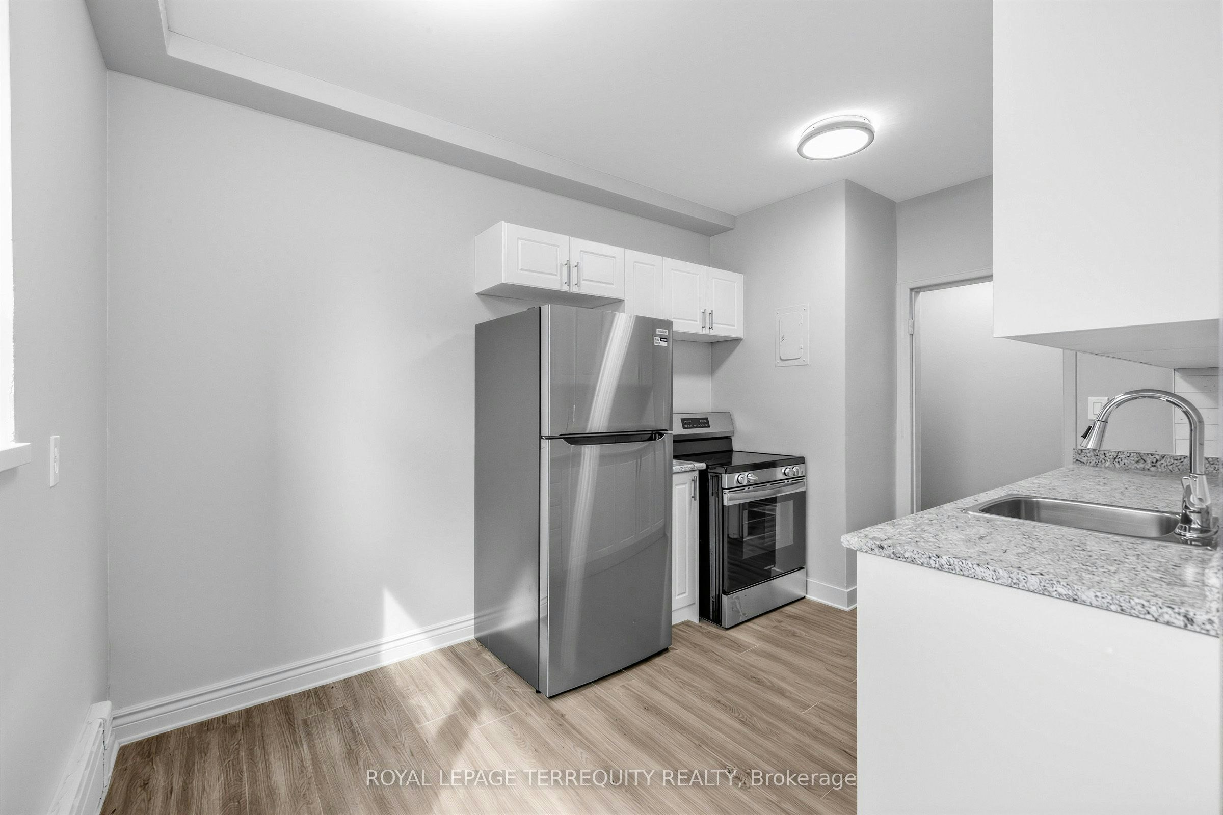 3-2548 Keele Street, Toronto, ON, M6L 2N8 - 4