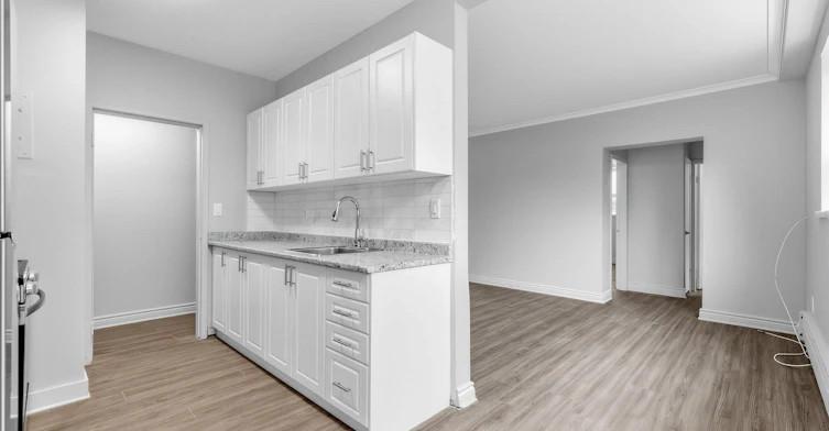 3-2548 Keele Street, Toronto, ON, M6L 2N8